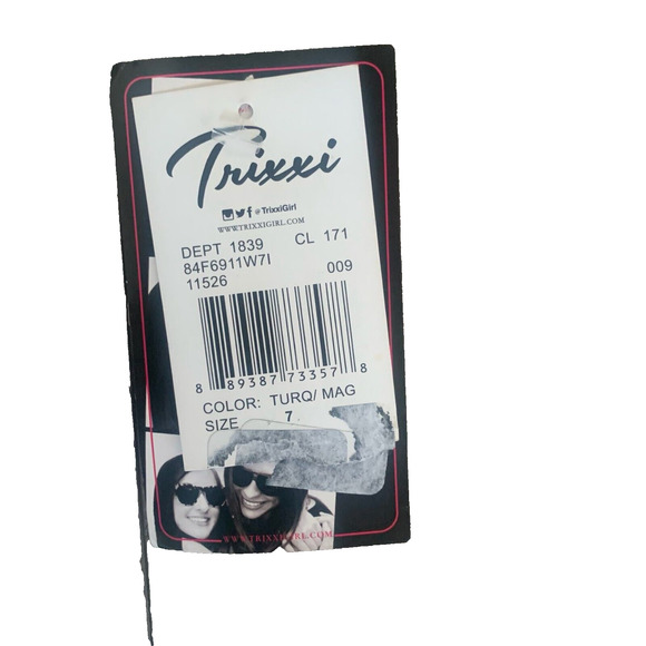 NWT TRIXXI JUNIOR'S 3/4 SLEEVE FLORAL SLIT BACK DRESS WITH BUILT IN LINER 7 - Picture 3 of 7